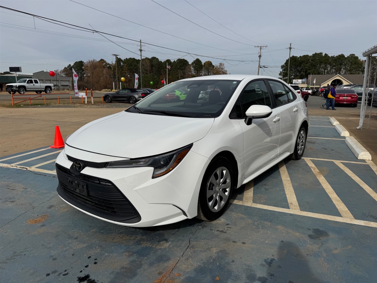Toyota Corolla LE CVT (Natl) 2024