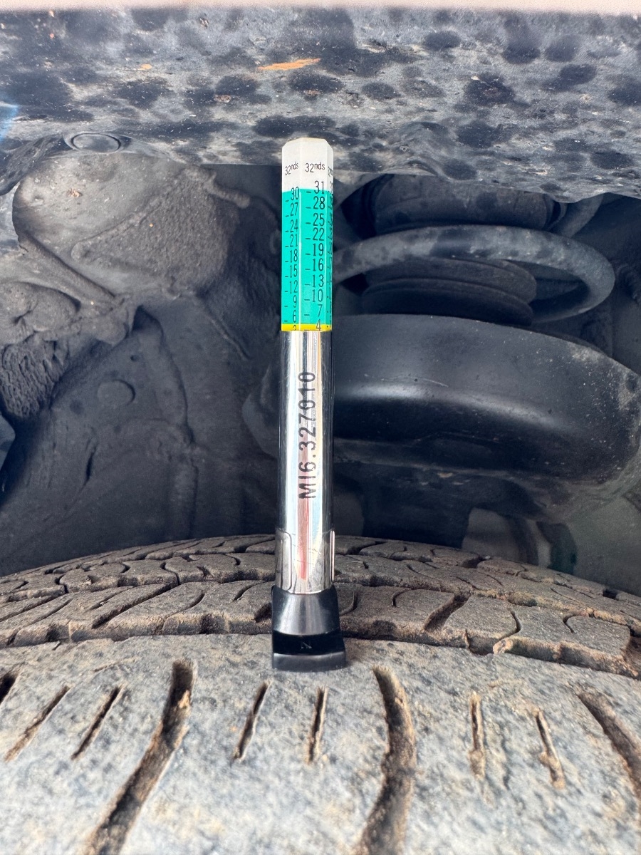 Toyota Corolla LE CVT (Natl) 2024