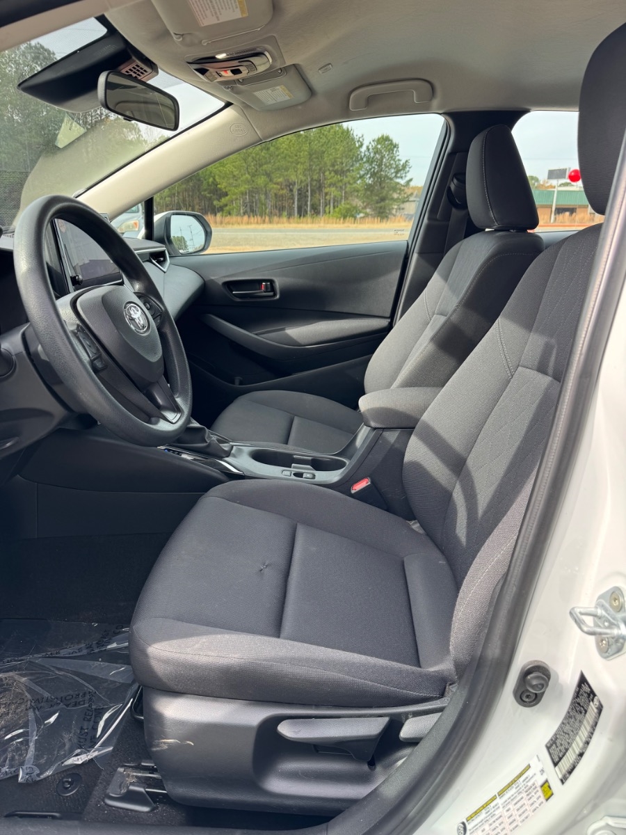 Toyota Corolla LE CVT (Natl) 2024