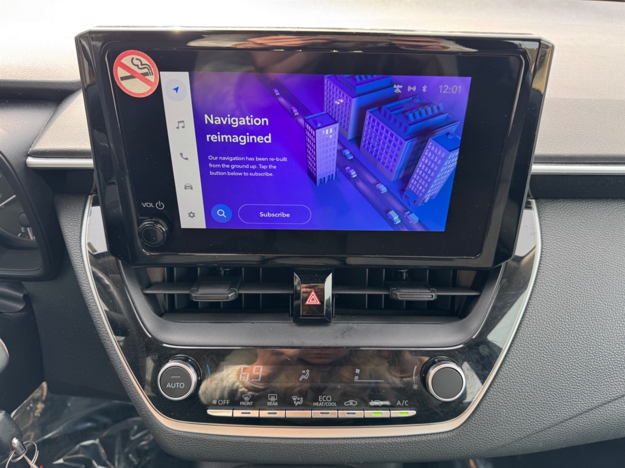 Toyota Corolla LE CVT (Natl) 2024