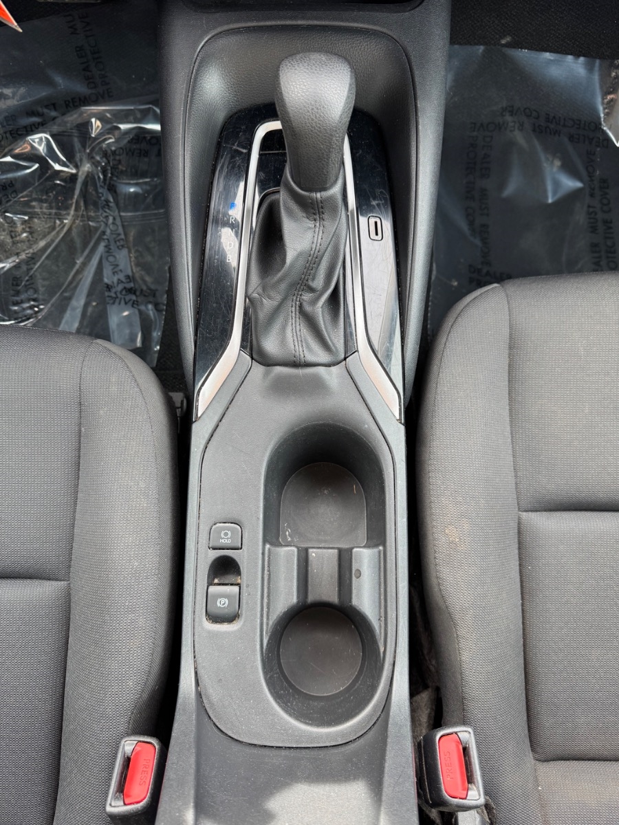 Toyota Corolla LE CVT (Natl) 2024