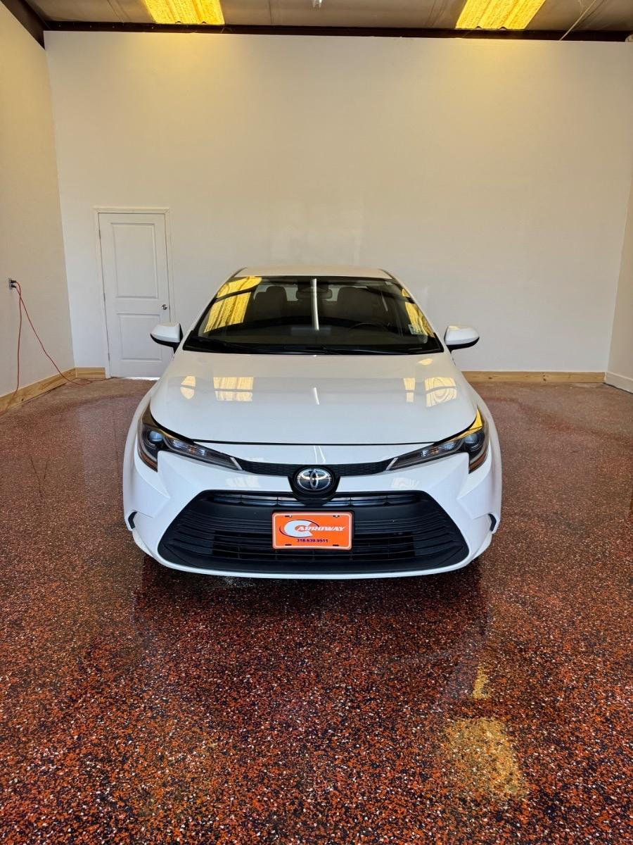 Toyota Corolla LE CVT (Natl) 2024