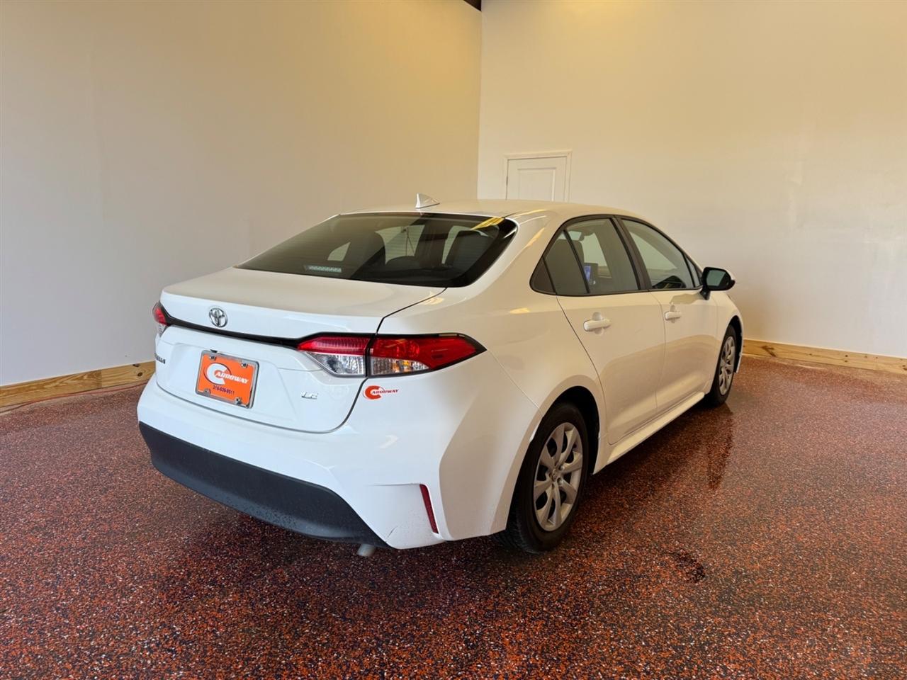 Toyota Corolla LE CVT (Natl) 2024