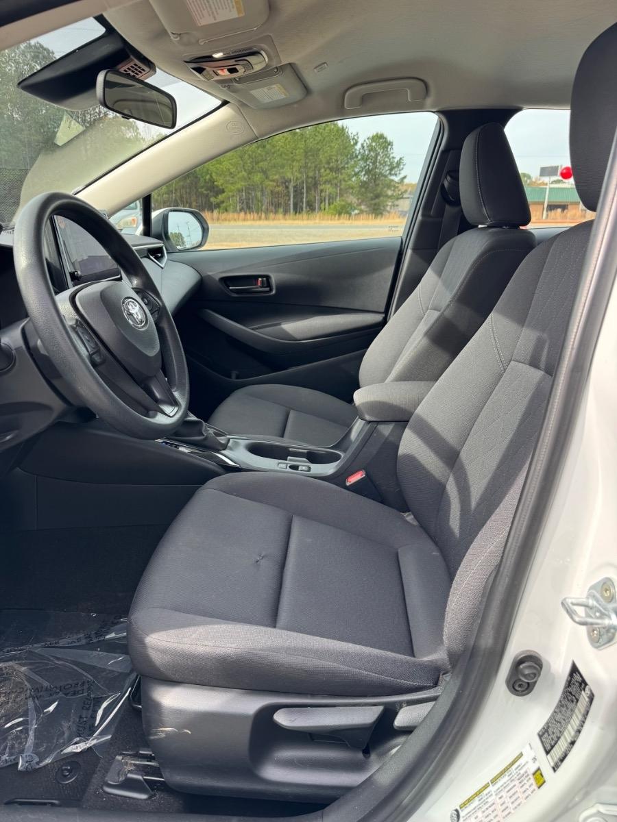 Toyota Corolla LE CVT (Natl) 2024