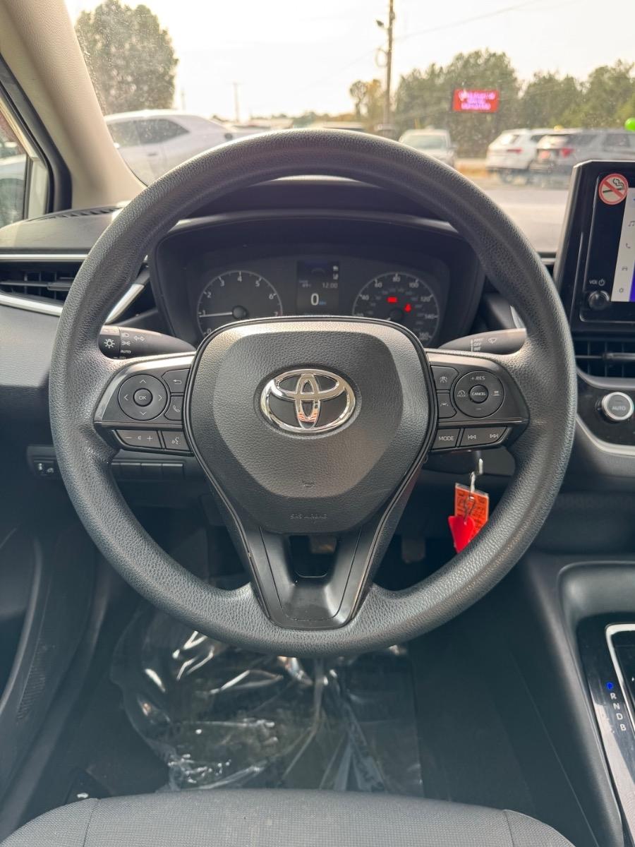 Toyota Corolla LE CVT (Natl) 2024