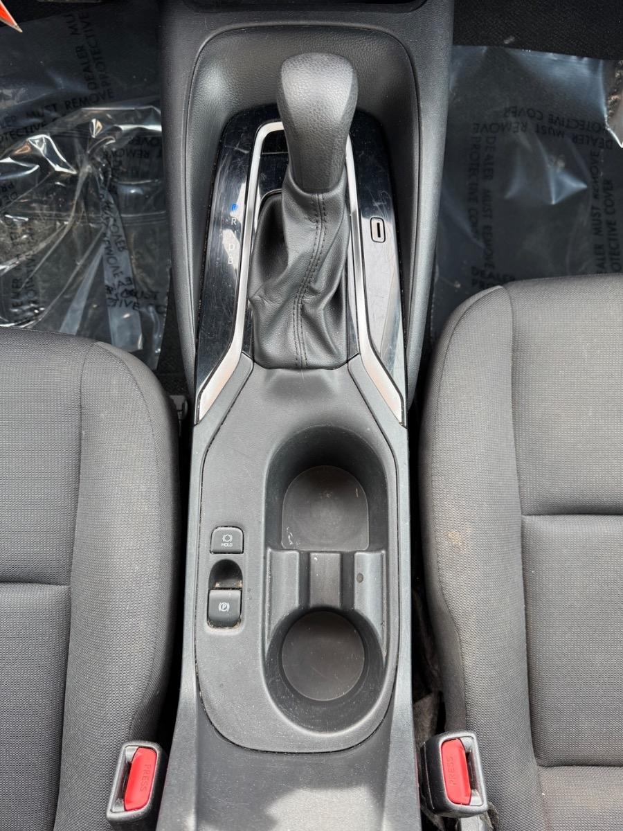 Toyota Corolla LE CVT (Natl) 2024