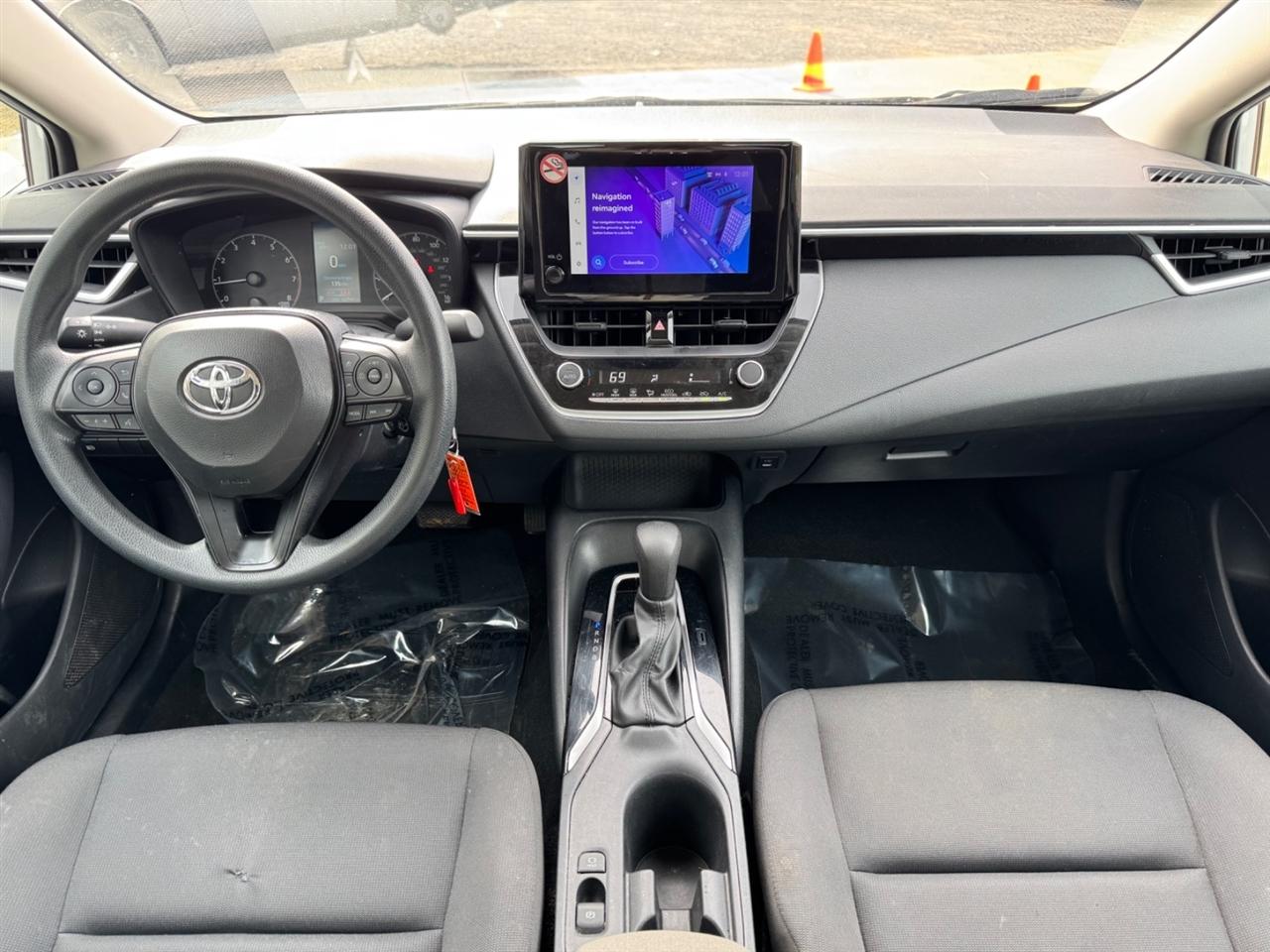 Toyota Corolla LE CVT (Natl) 2024