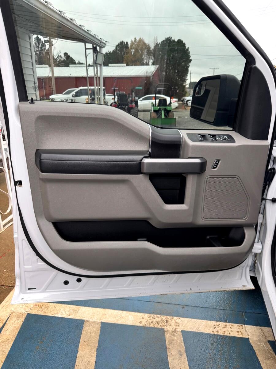 Ford F-150 XLT 2WD SuperCrew 5.5' Box 2020