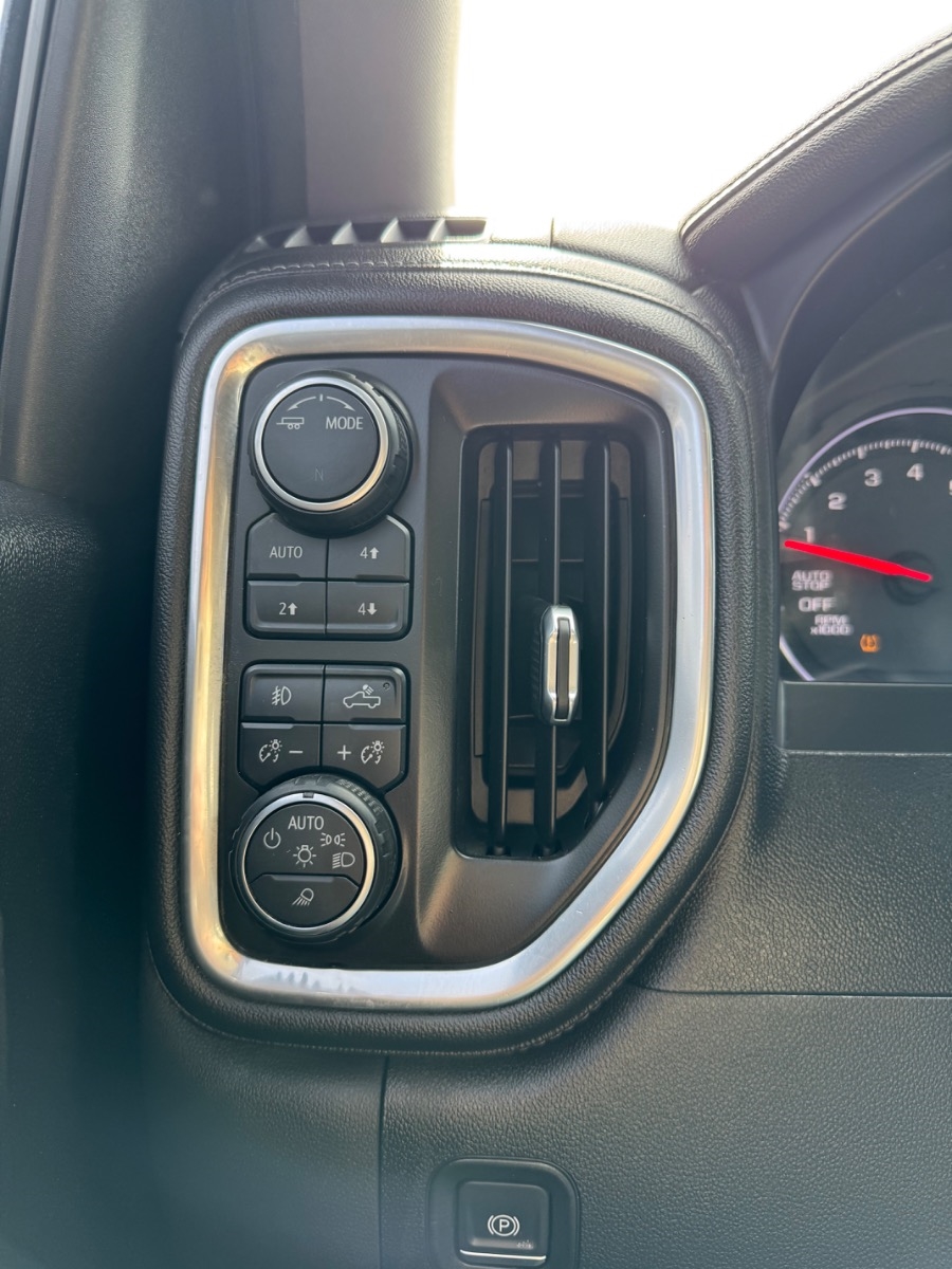 Chevrolet Silverado 1500 4WD Crew Cab 147" LTZ 2020