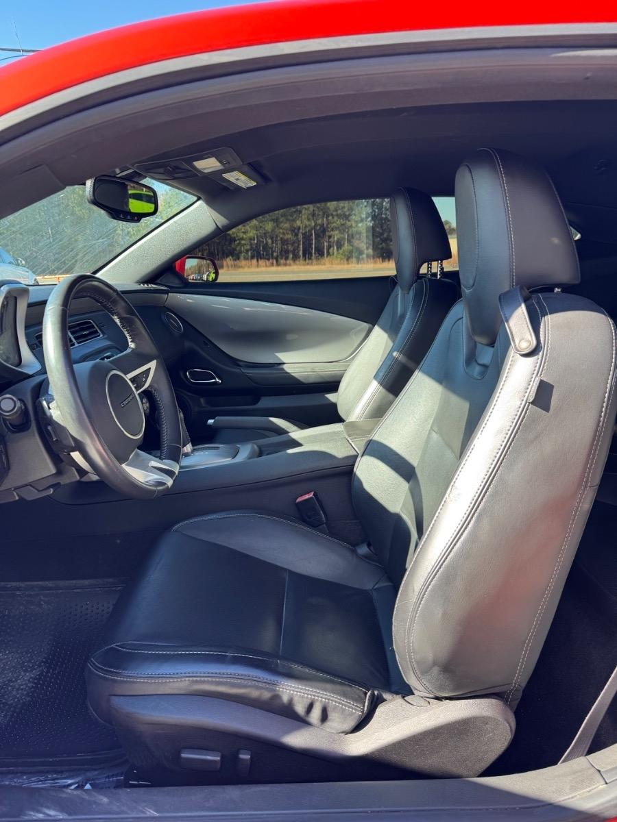 Chevrolet Camaro 2dr Cpe 2LT 2011