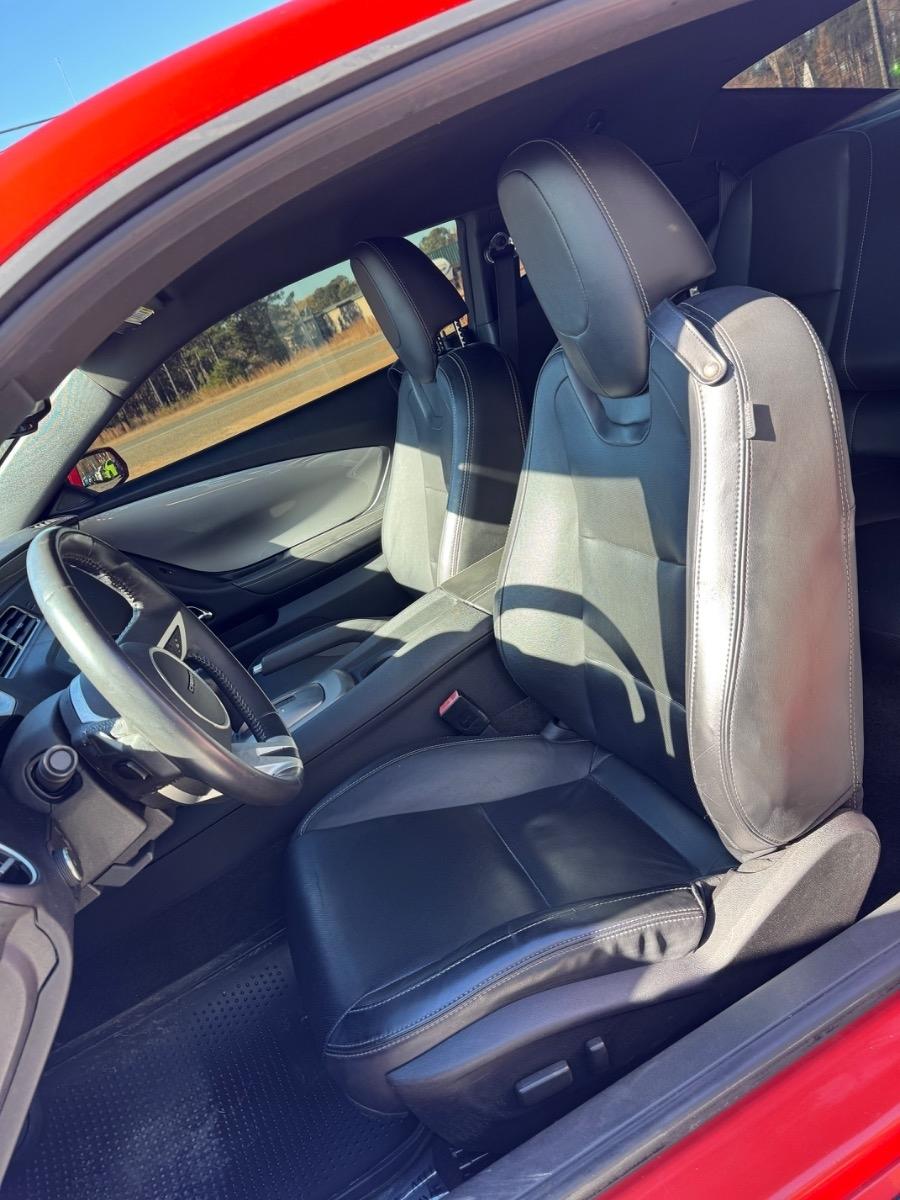 Chevrolet Camaro 2dr Cpe 2LT 2011