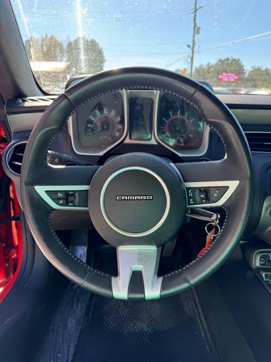 Chevrolet Camaro 2dr Cpe 2LT 2011