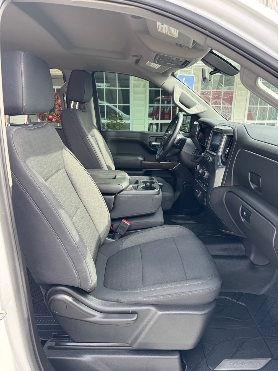 Chevrolet Silverado 1500 4WD Crew Cab 147" LT w/1LT 2020