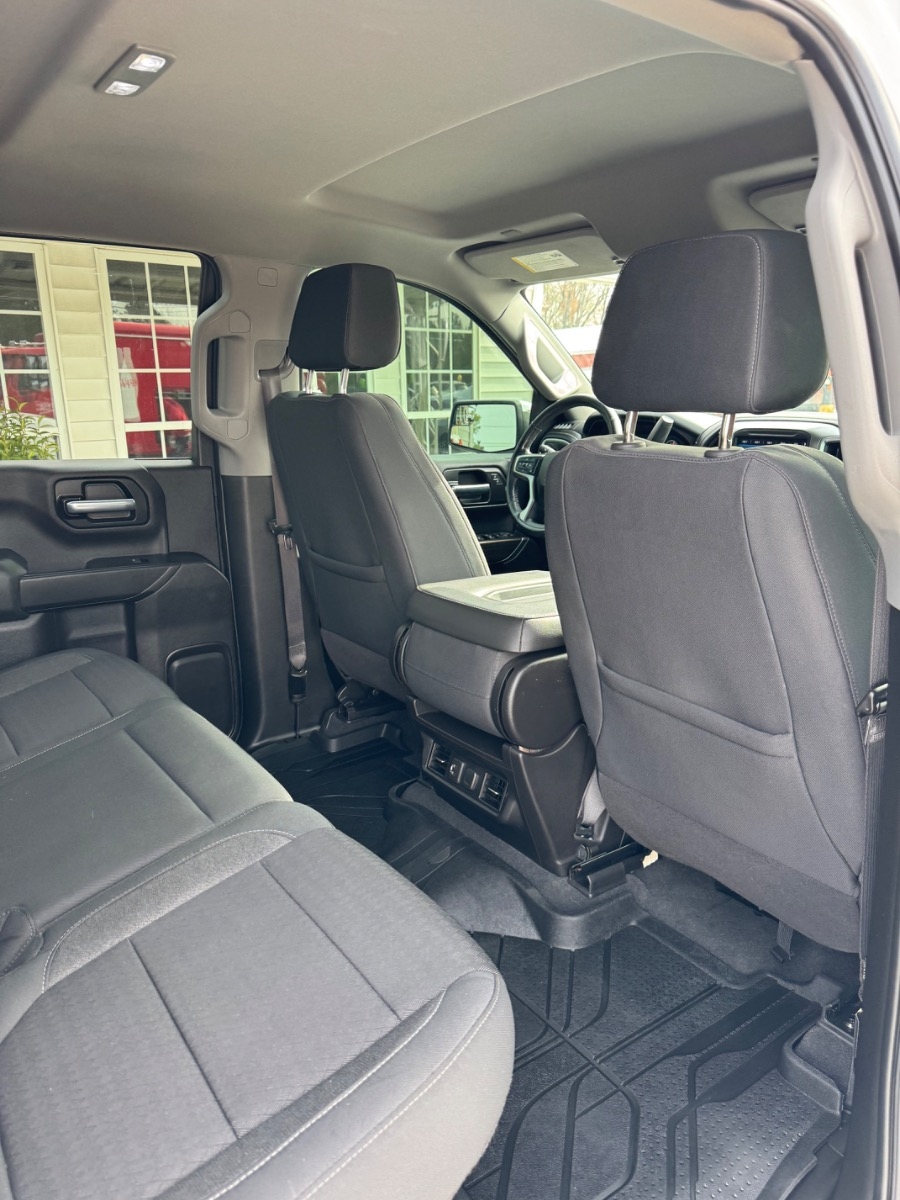 Chevrolet Silverado 1500 4WD Crew Cab 147" LT w/1LT 2020