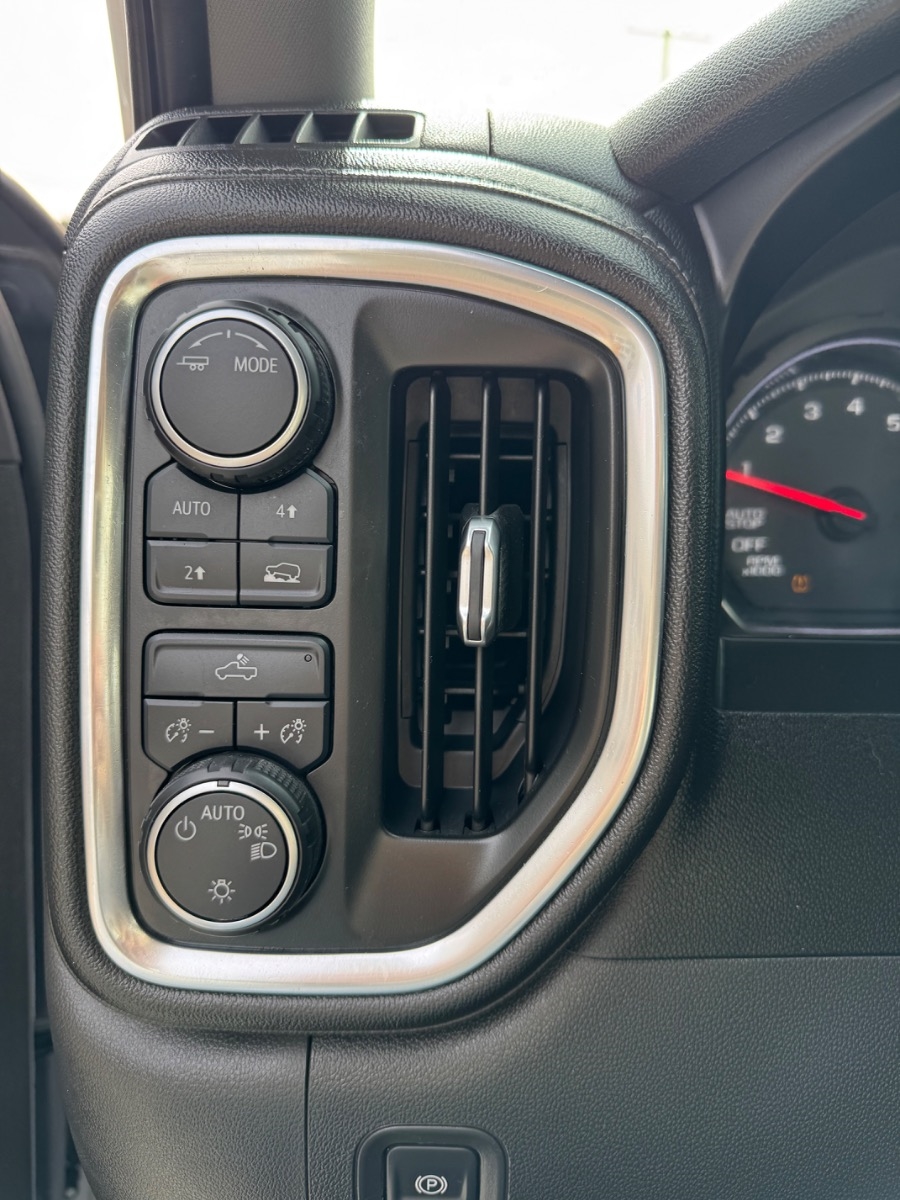 Chevrolet Silverado 1500 4WD Crew Cab 147" LT w/1LT 2020