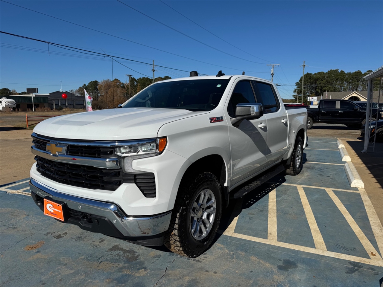 Chevrolet Silverado 1500 4WD Crew Cab 147" LT w/1LT 2024