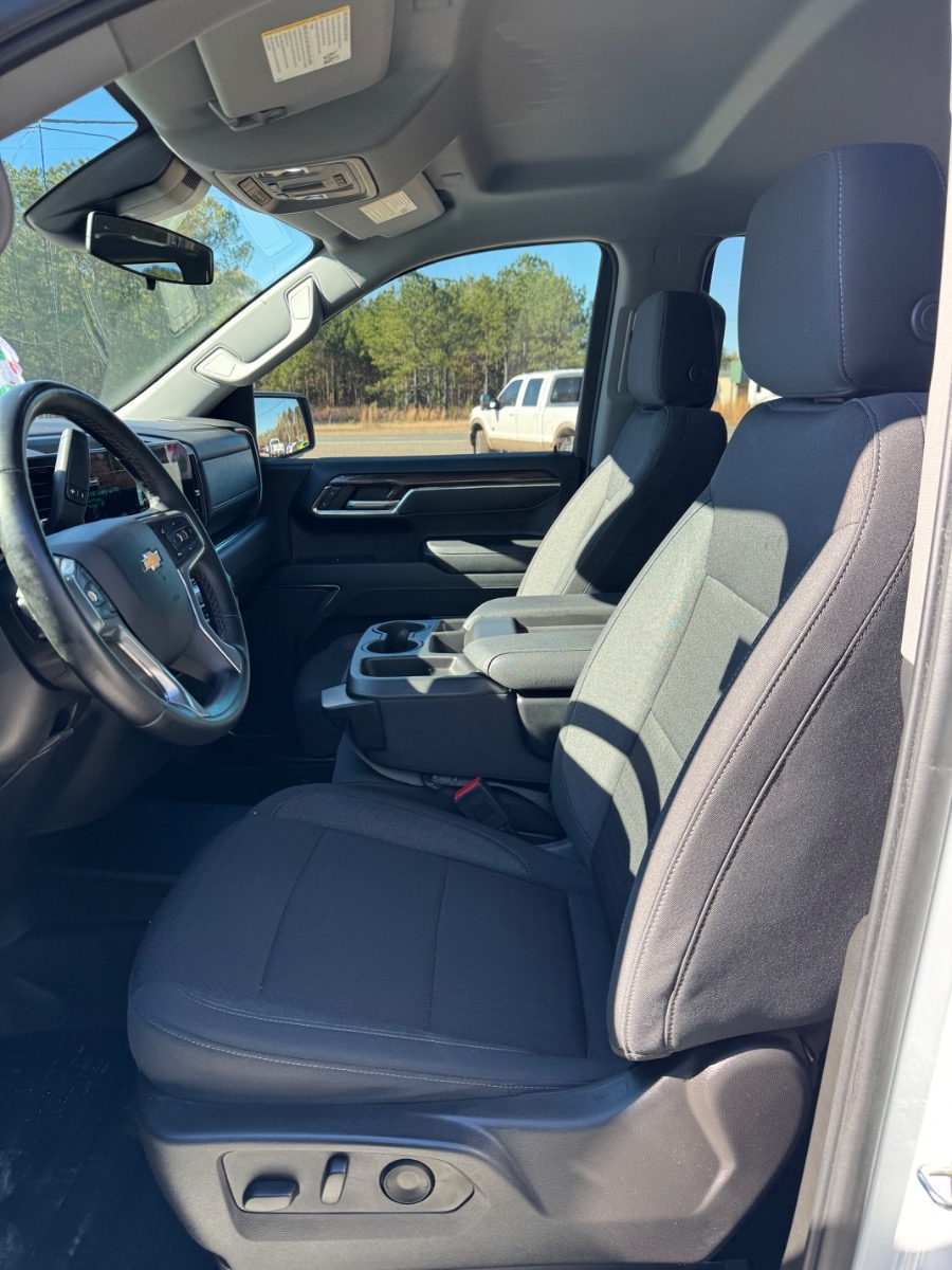 Chevrolet Silverado 1500 4WD Crew Cab 147" LT w/1LT 2024