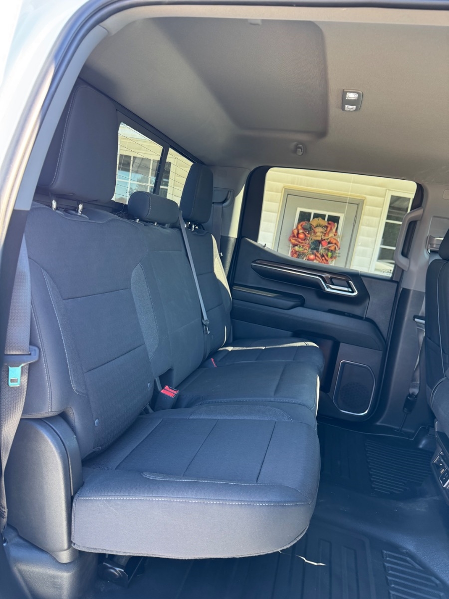 Chevrolet Silverado 1500 4WD Crew Cab 147" LT w/1LT 2024