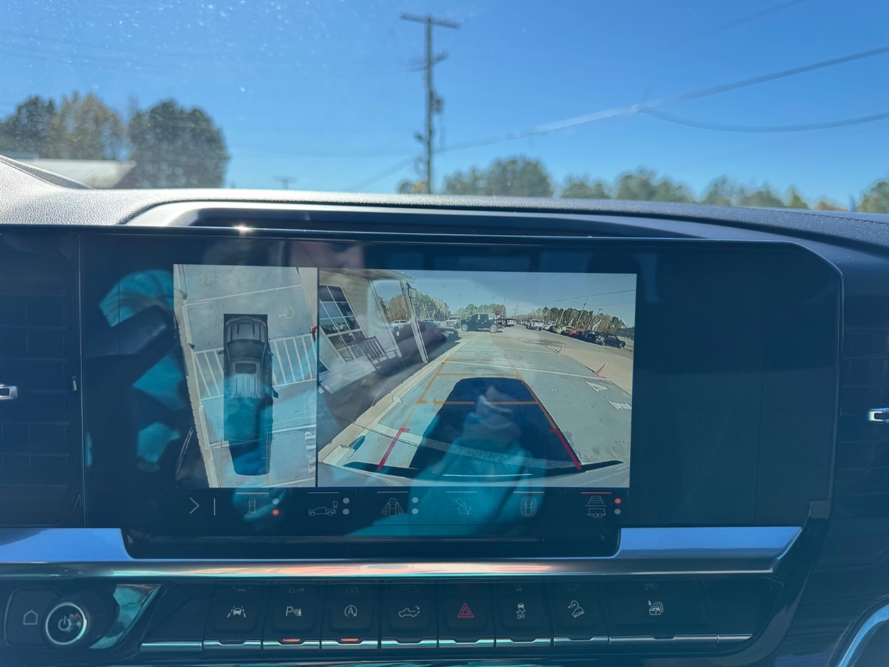 Chevrolet Silverado 1500 4WD Crew Cab 147" LT w/1LT 2024