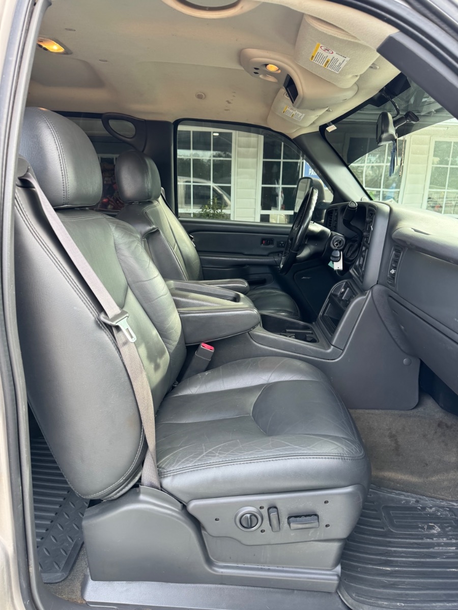 Chevrolet Silverado 2500HD Crew Cab 153" WB 4WD LT3 2006