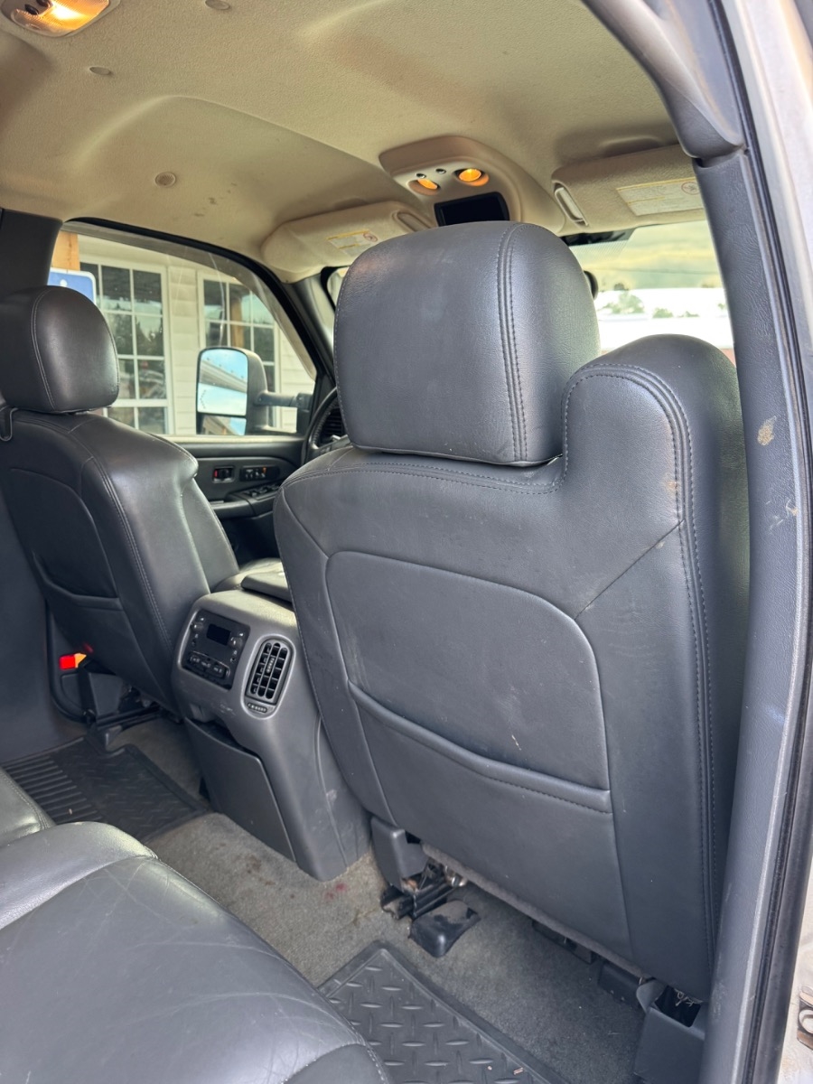 Chevrolet Silverado 2500HD Crew Cab 153" WB 4WD LT3 2006