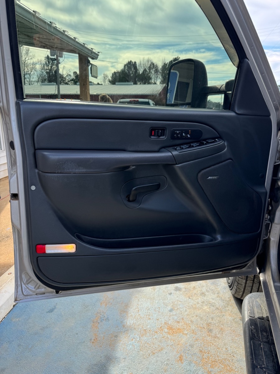 Chevrolet Silverado 2500HD Crew Cab 153" WB 4WD LT3 2006