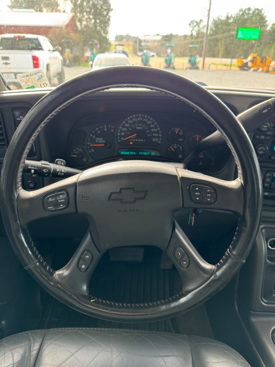 Chevrolet Silverado 2500HD Crew Cab 153" WB 4WD LT3 2006