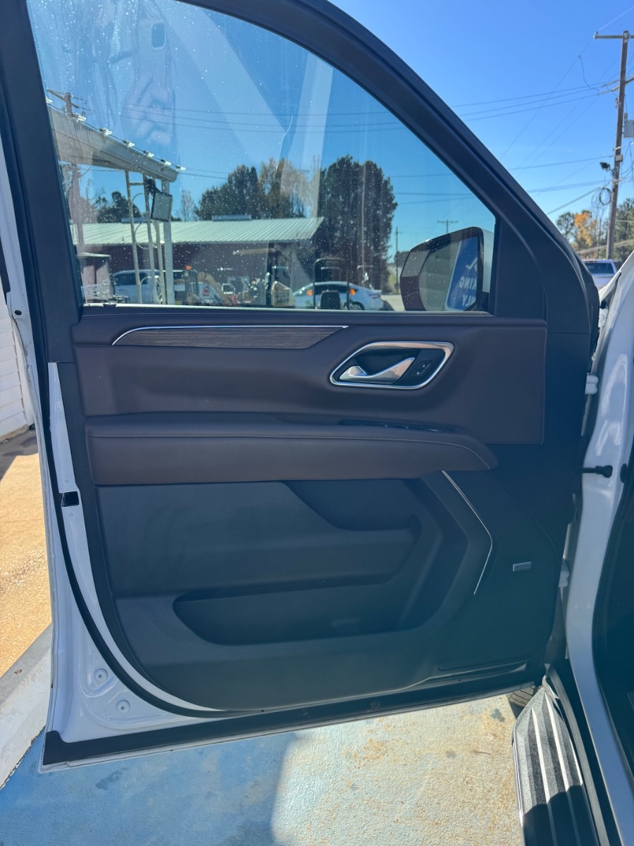 Chevrolet Tahoe 4WD 4dr High Country 2021