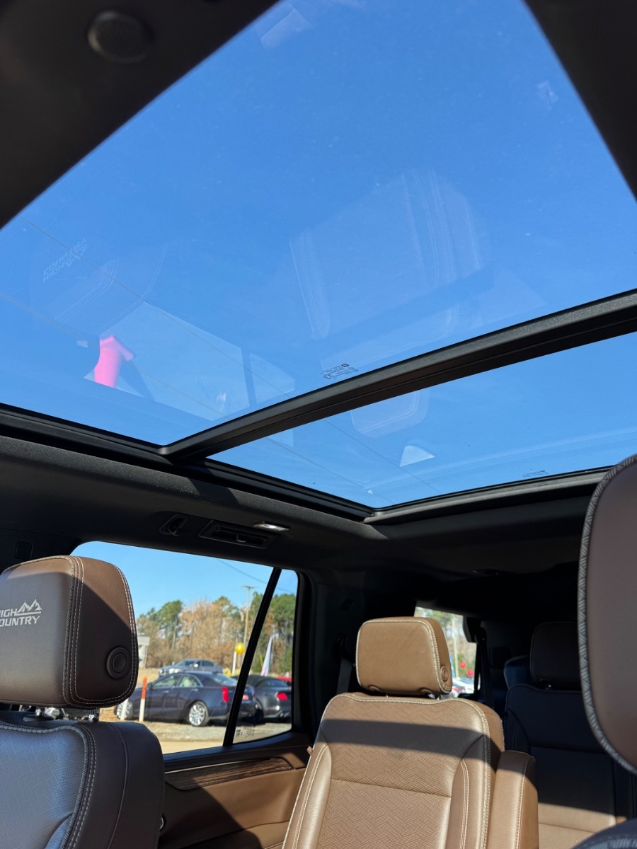 Chevrolet Tahoe 4WD 4dr High Country 2021