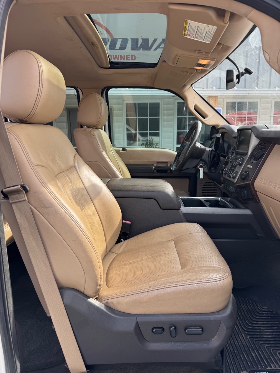 Ford Super Duty F-350 SRW 4WD Crew Cab 156" Lariat 2014