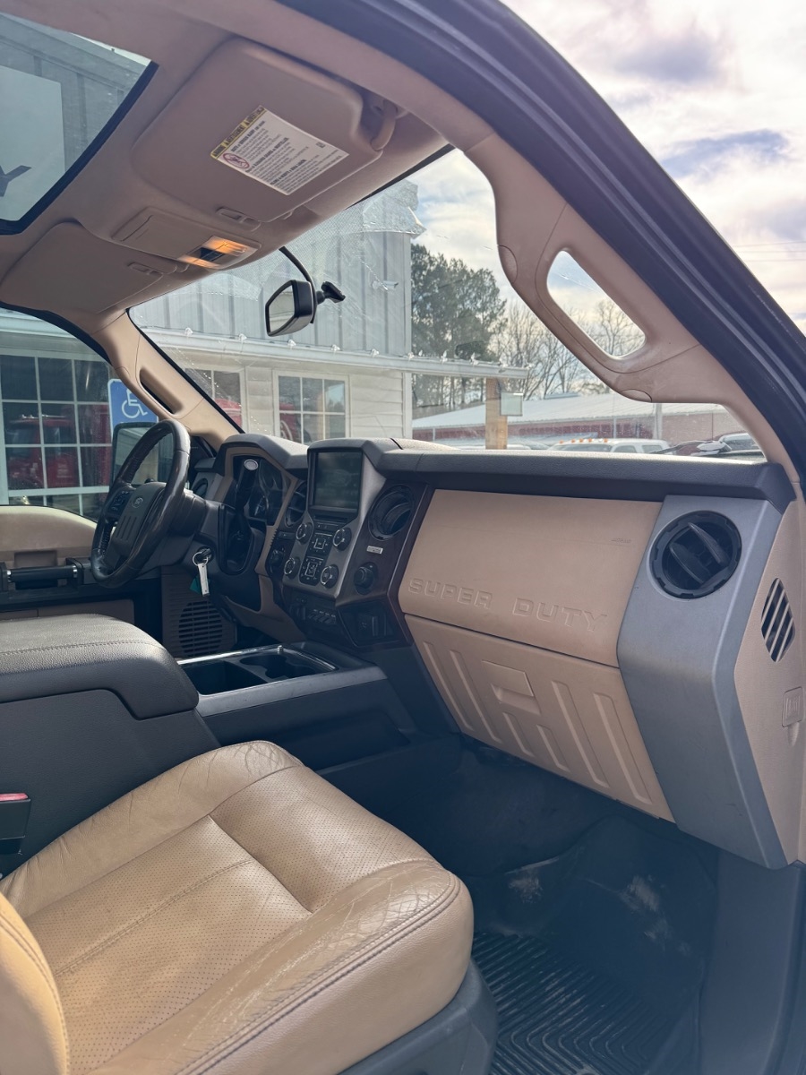 Ford Super Duty F-350 SRW 4WD Crew Cab 156" Lariat 2014