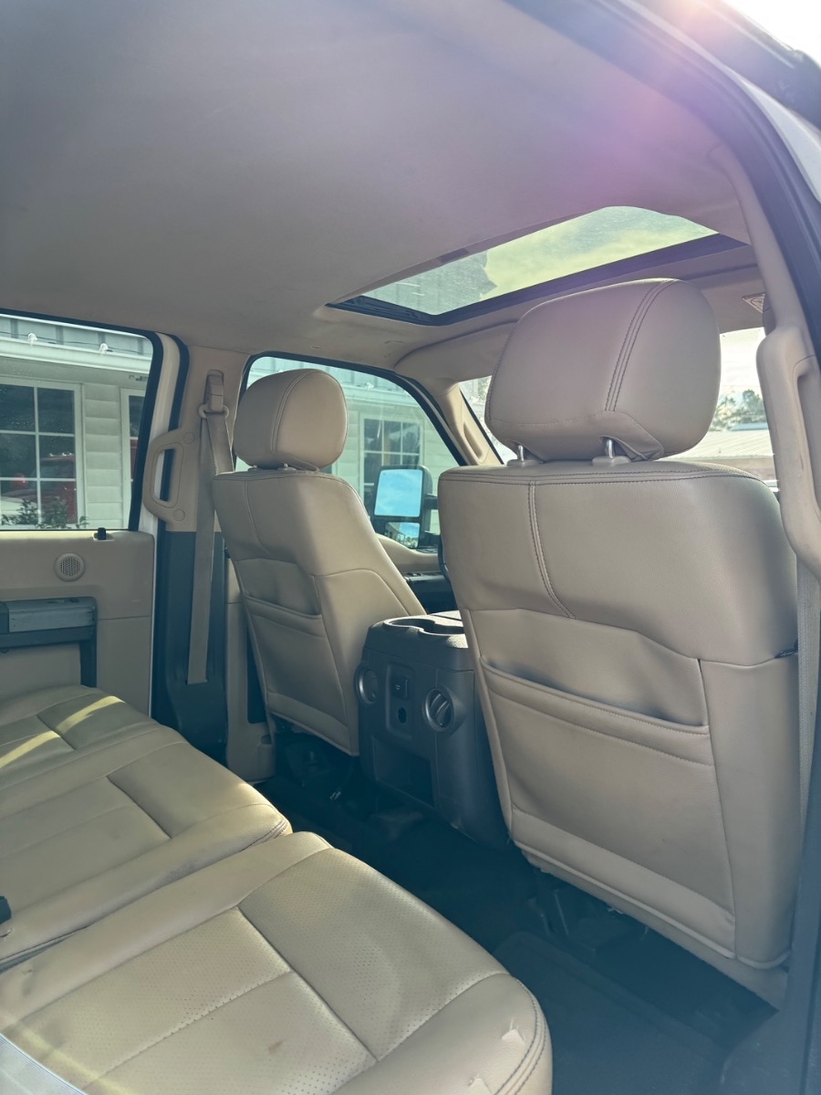 Ford Super Duty F-350 SRW 4WD Crew Cab 156" Lariat 2014