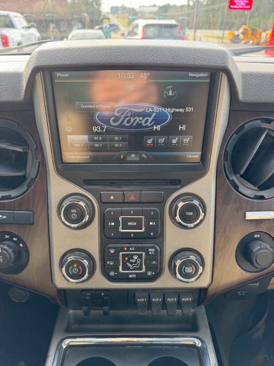 Ford Super Duty F-350 SRW 4WD Crew Cab 156" Lariat 2014