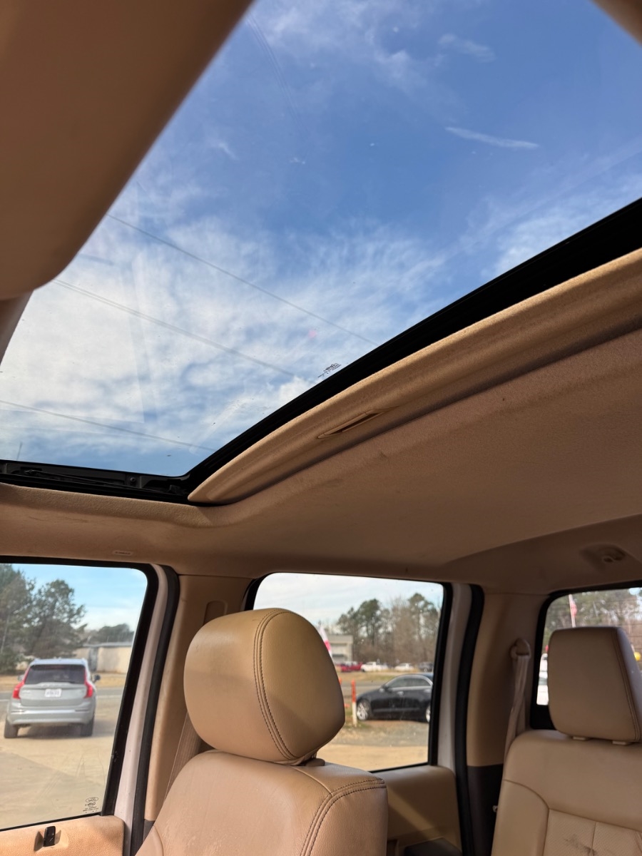 Ford Super Duty F-350 SRW 4WD Crew Cab 156" Lariat 2014