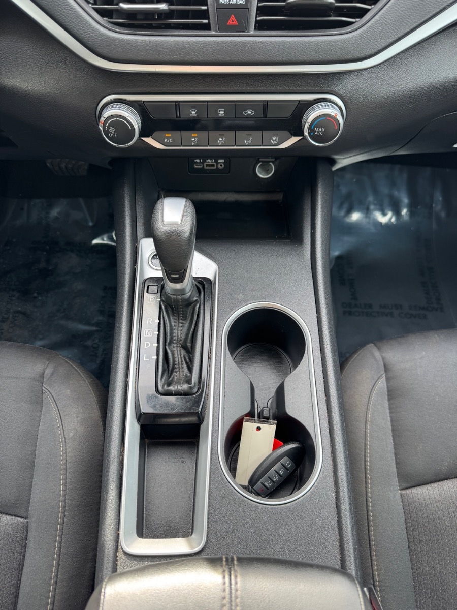 Nissan Altima 2.5 SV Sedan 2022