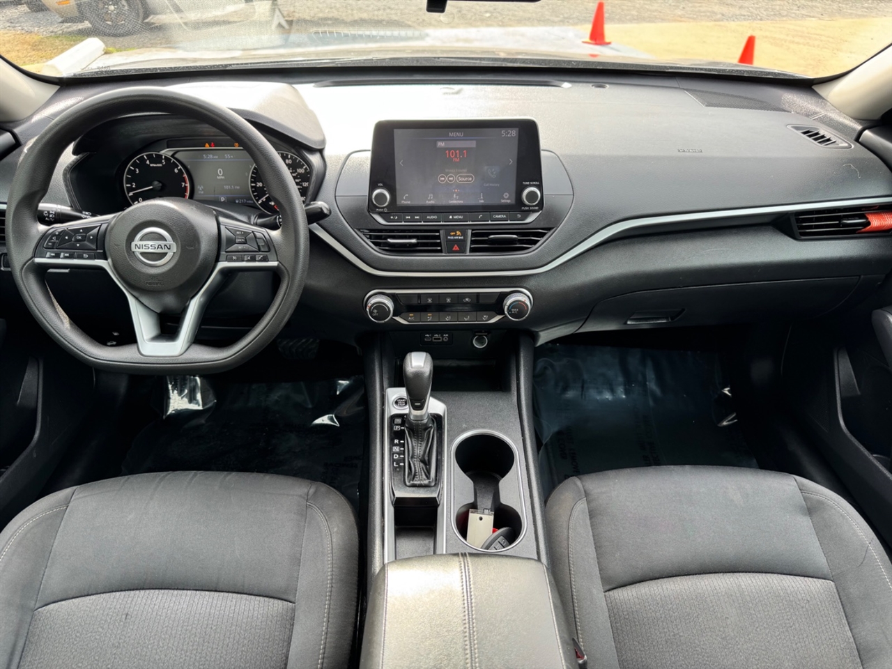 Nissan Altima 2.5 SV Sedan 2022