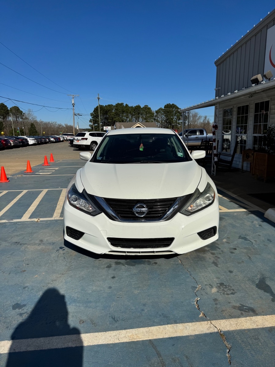 Nissan Altima 4dr Sdn I4 2.5 S 2016