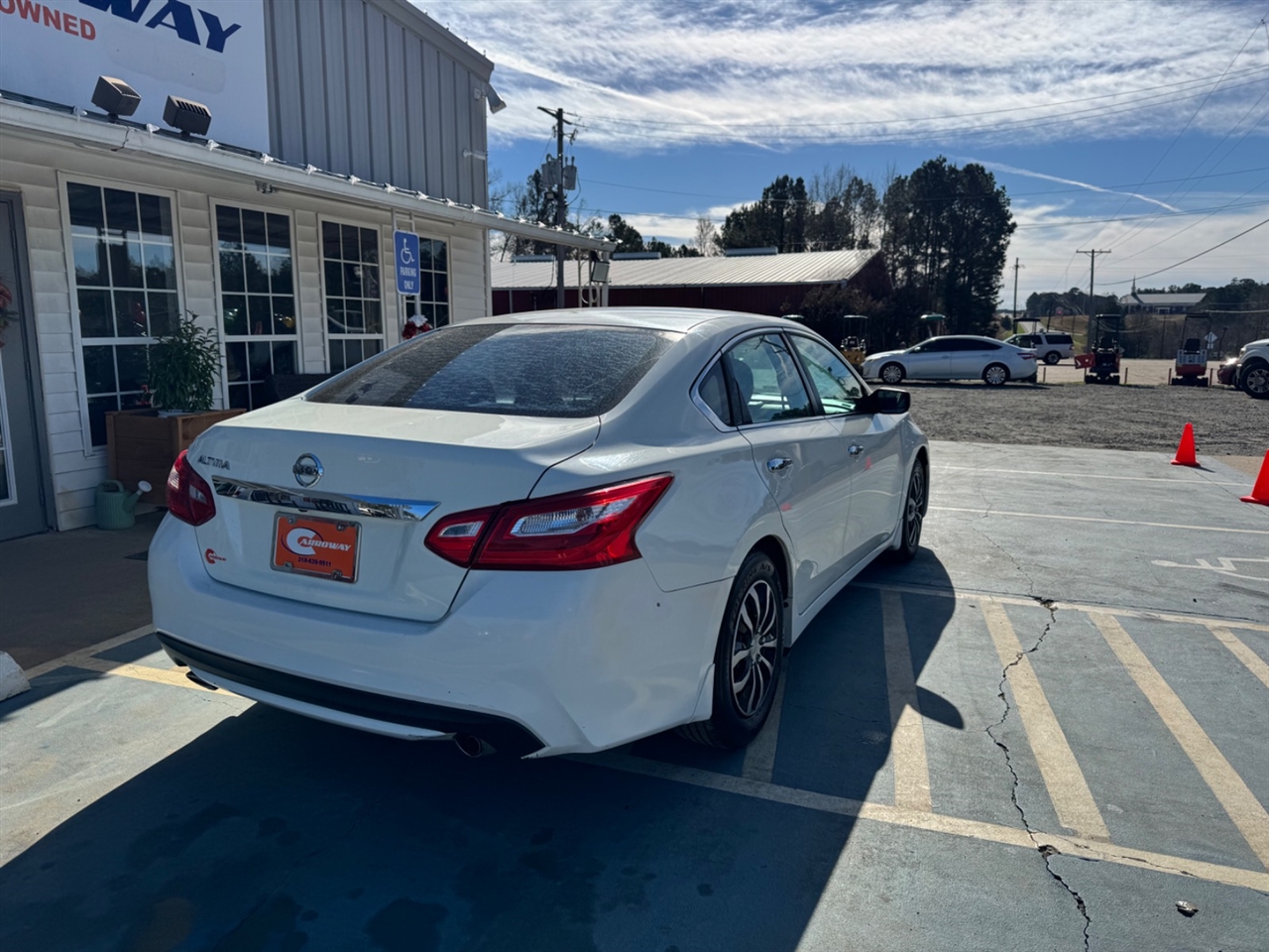 Nissan Altima 4dr Sdn I4 2.5 S 2016