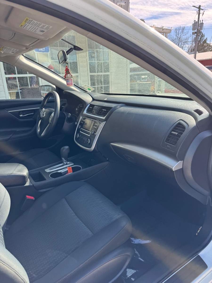 Nissan Altima 4dr Sdn I4 2.5 S 2016