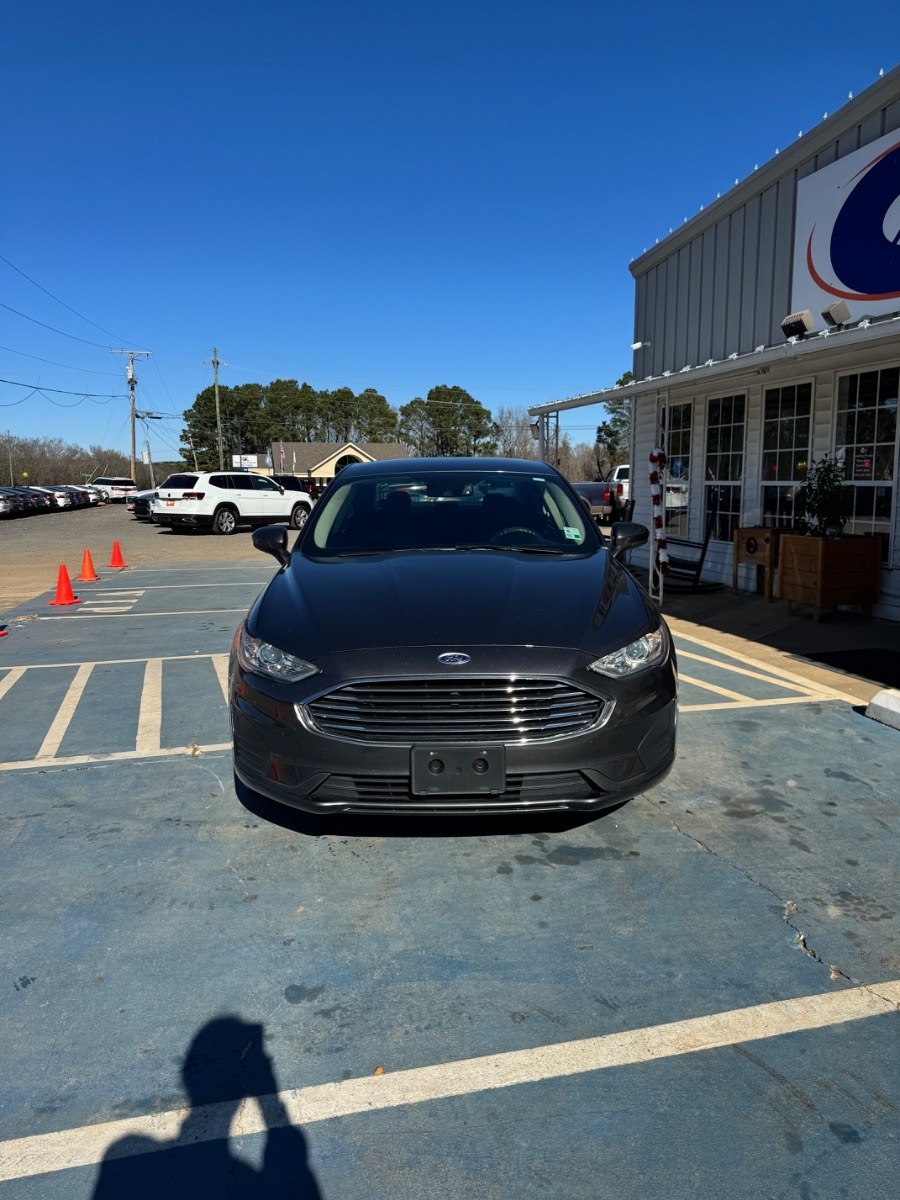 Ford Fusion SE FWD 2020