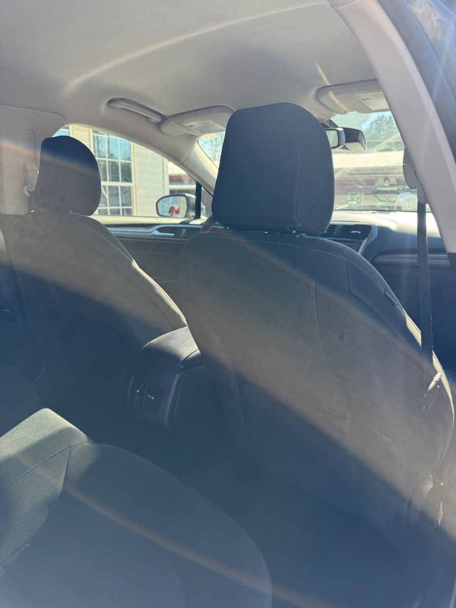 Ford Fusion SE FWD 2020