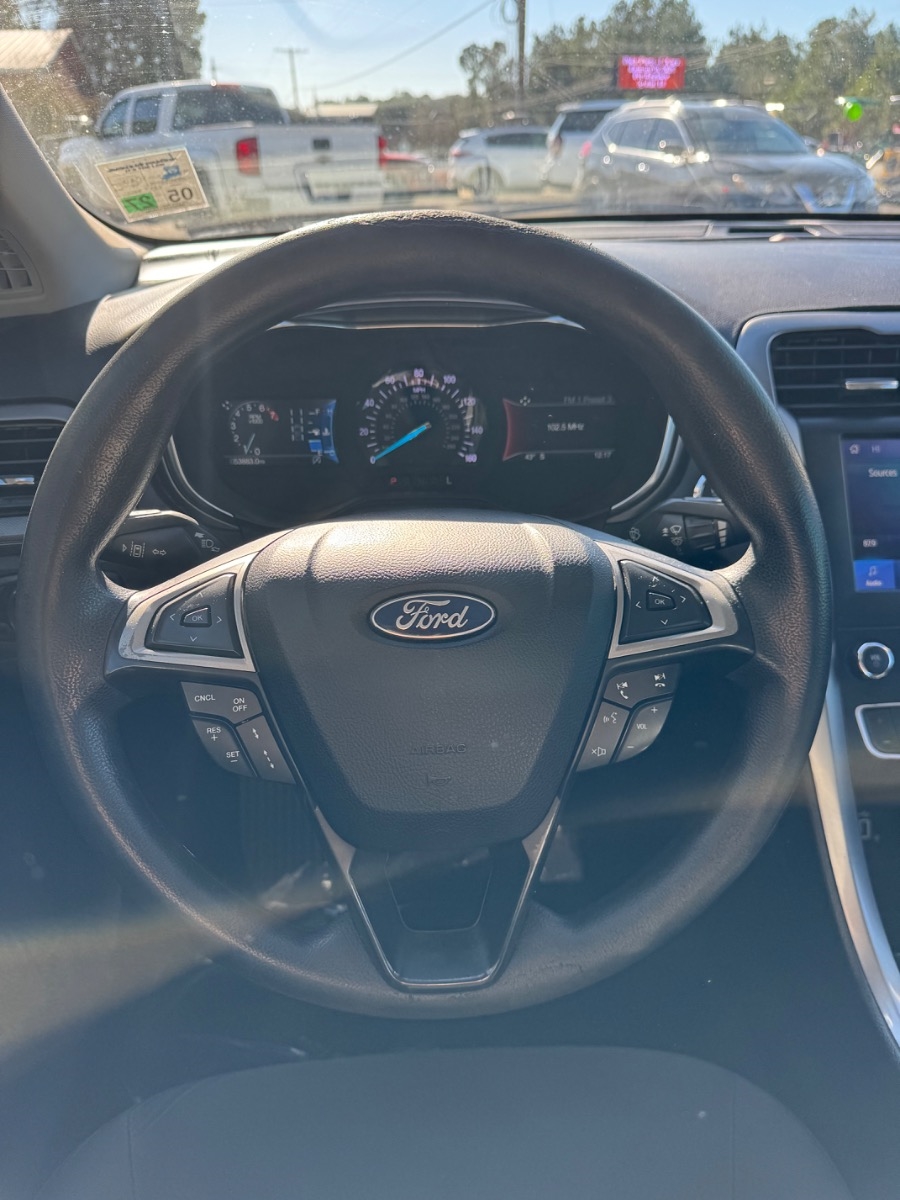 Ford Fusion SE FWD 2020