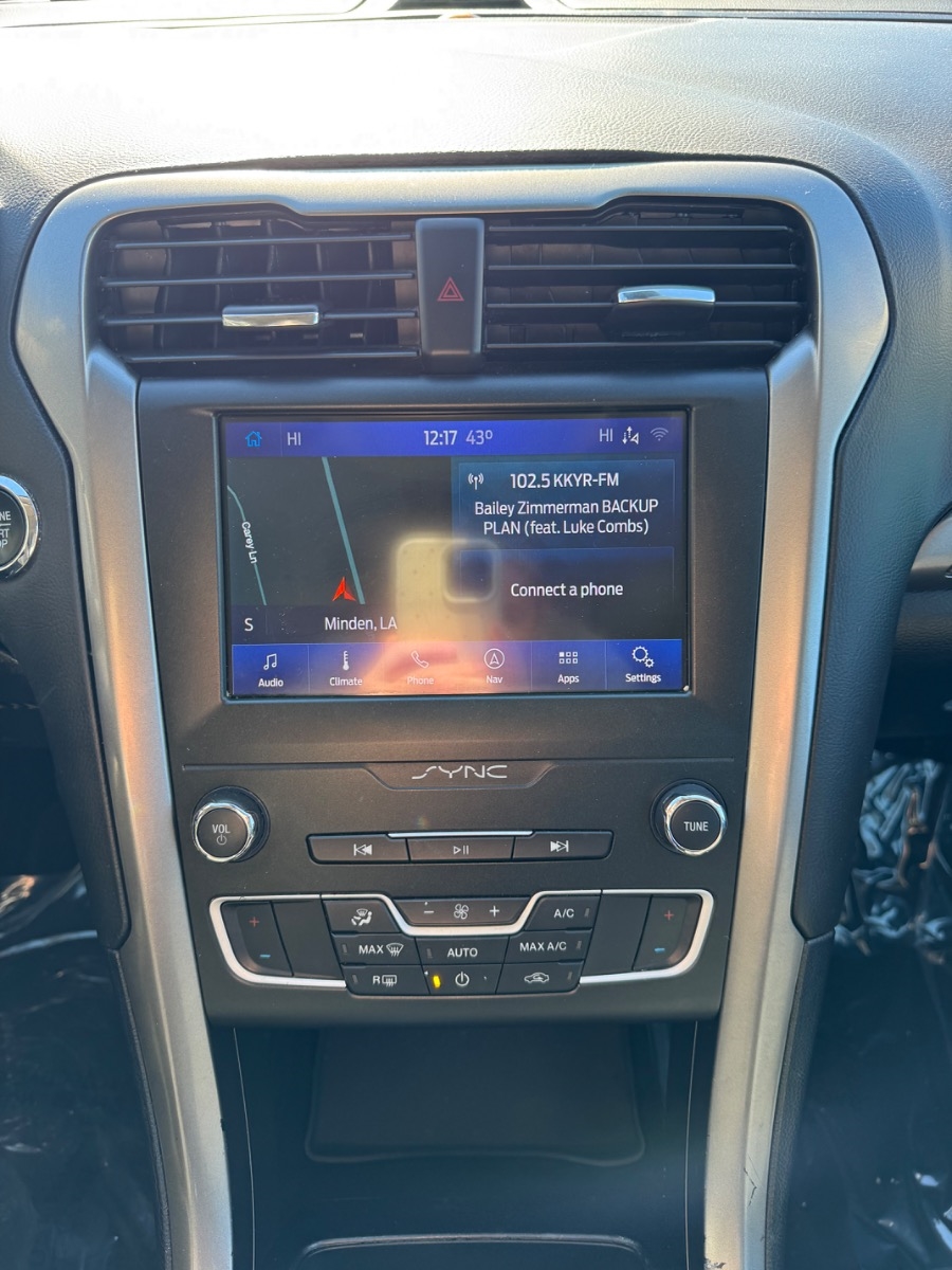 Ford Fusion SE FWD 2020