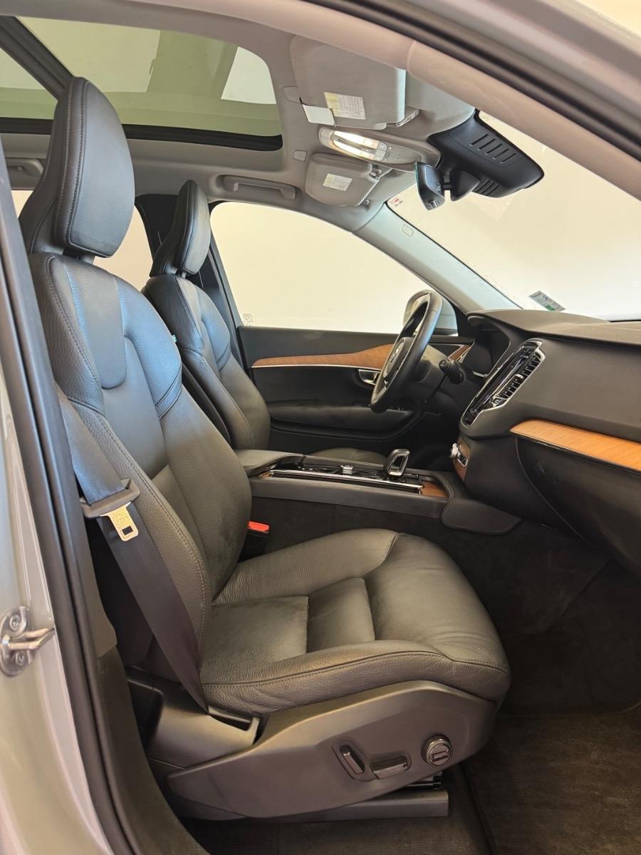 Volvo XC90 B6 AWD Plus 7-Seater 2025