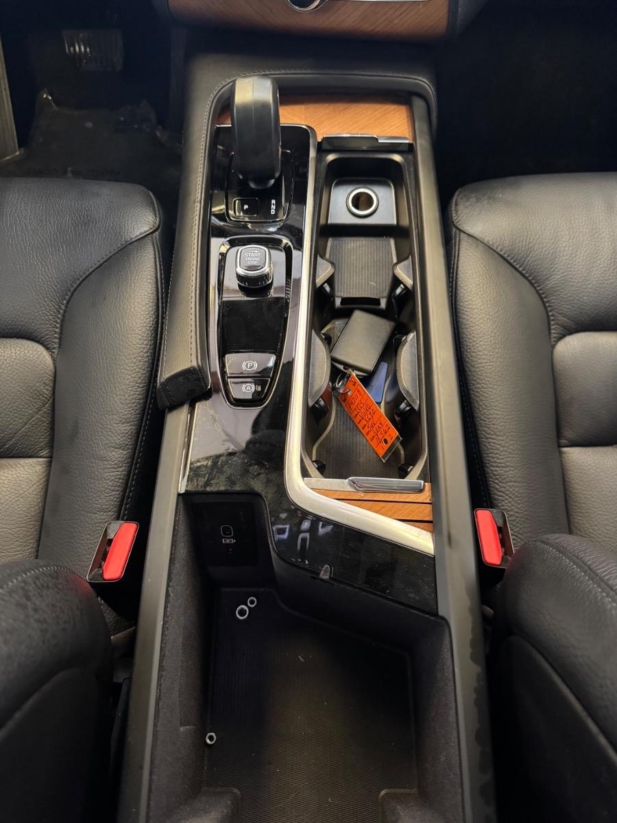 Volvo XC90 B6 AWD Plus 7-Seater 2025