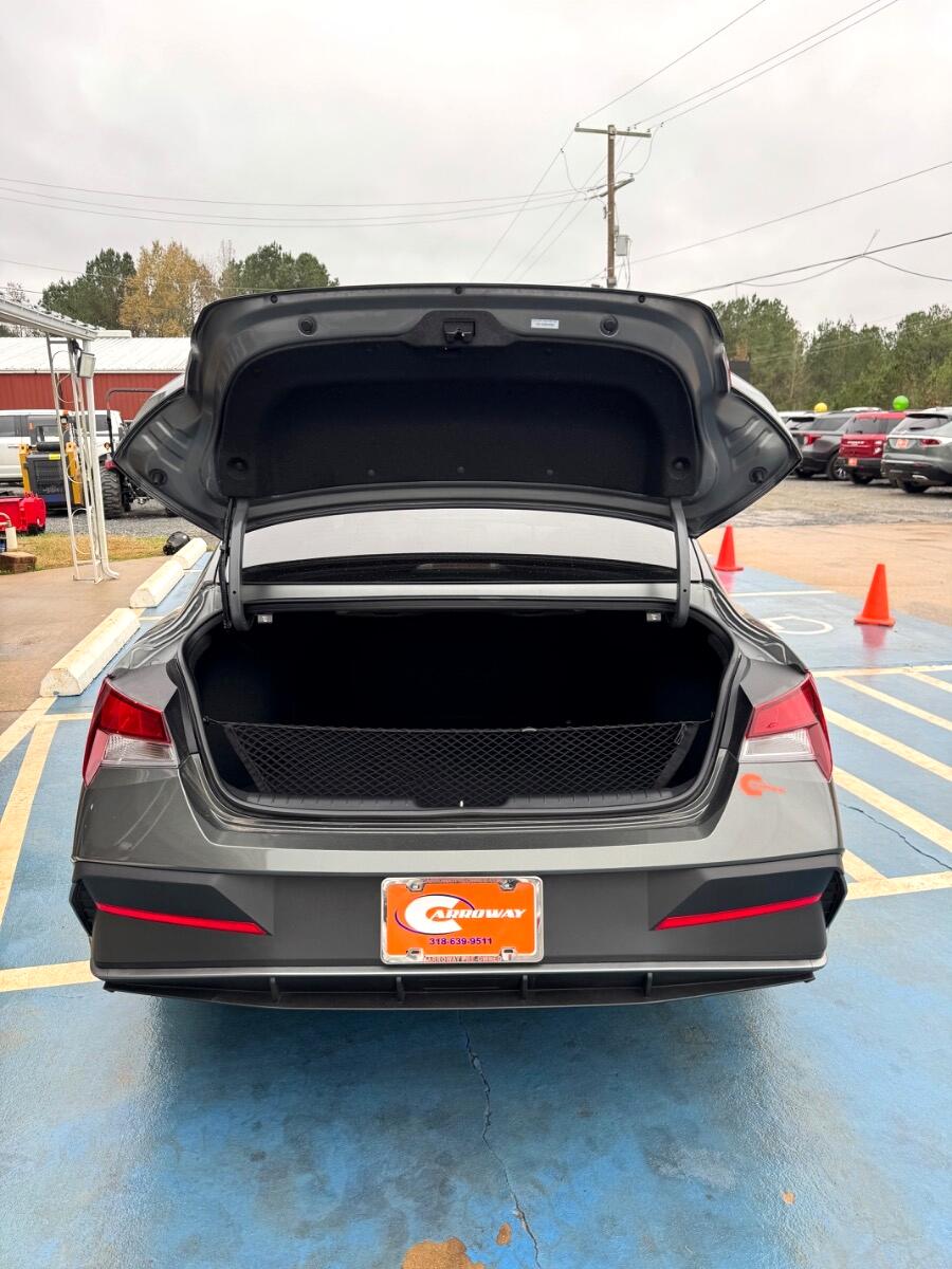 Hyundai Elantra SEL Sport IVT 2025