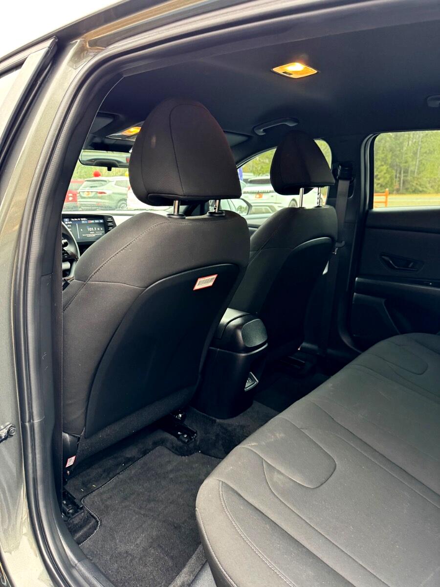 Hyundai Elantra SEL Sport IVT 2025