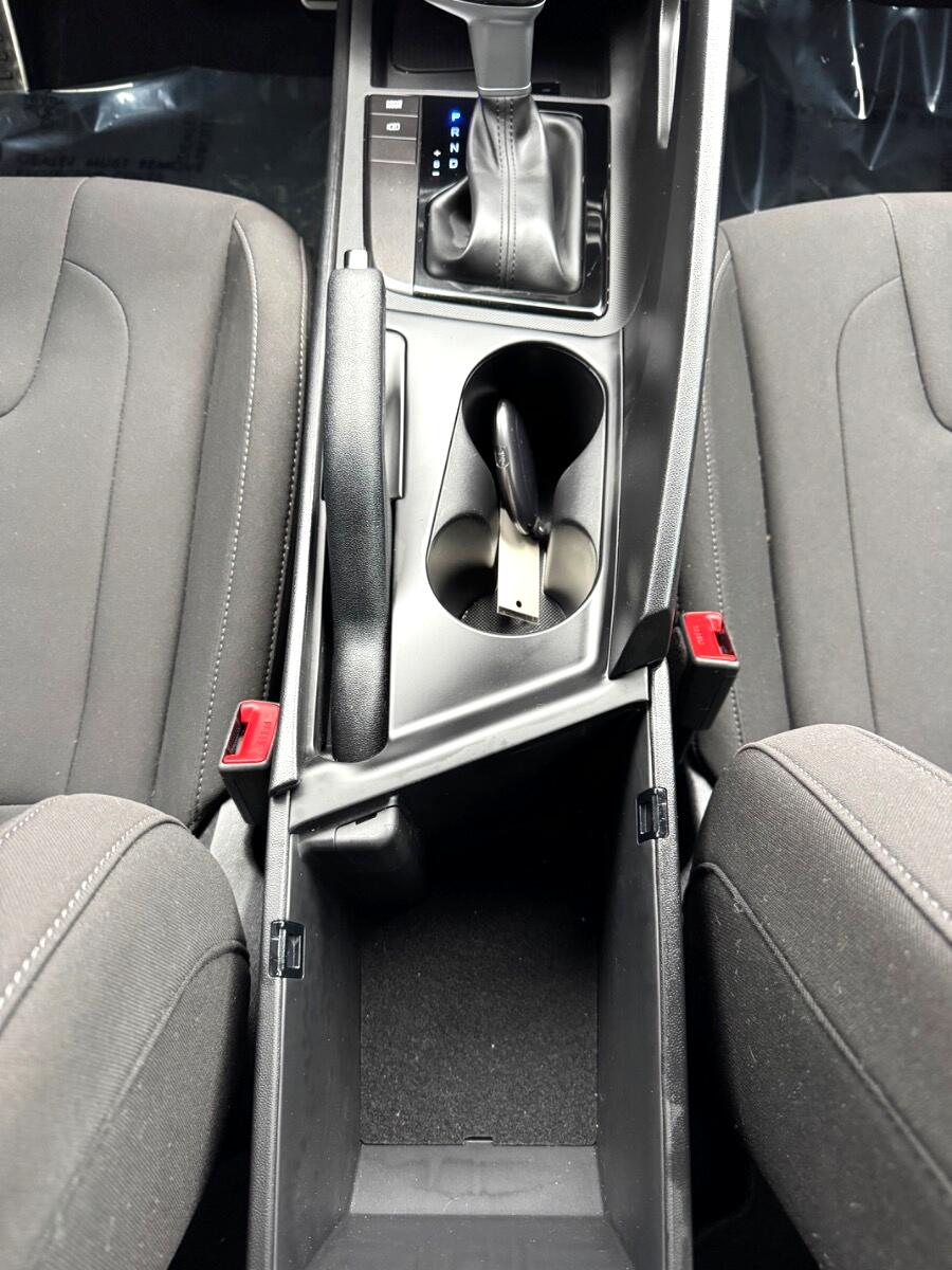 Hyundai Elantra SEL Sport IVT 2025