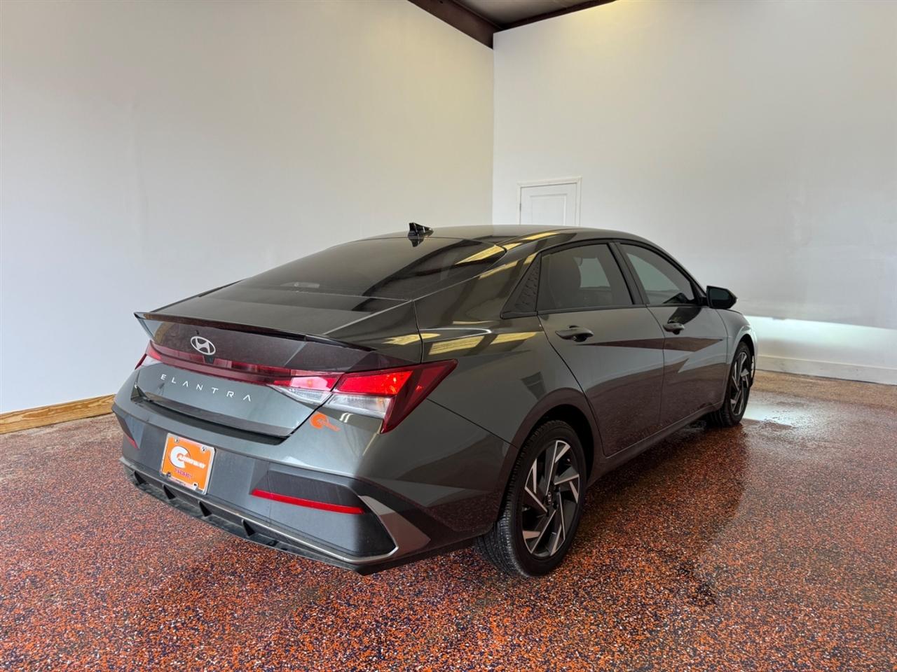 Hyundai Elantra SEL Sport IVT 2025