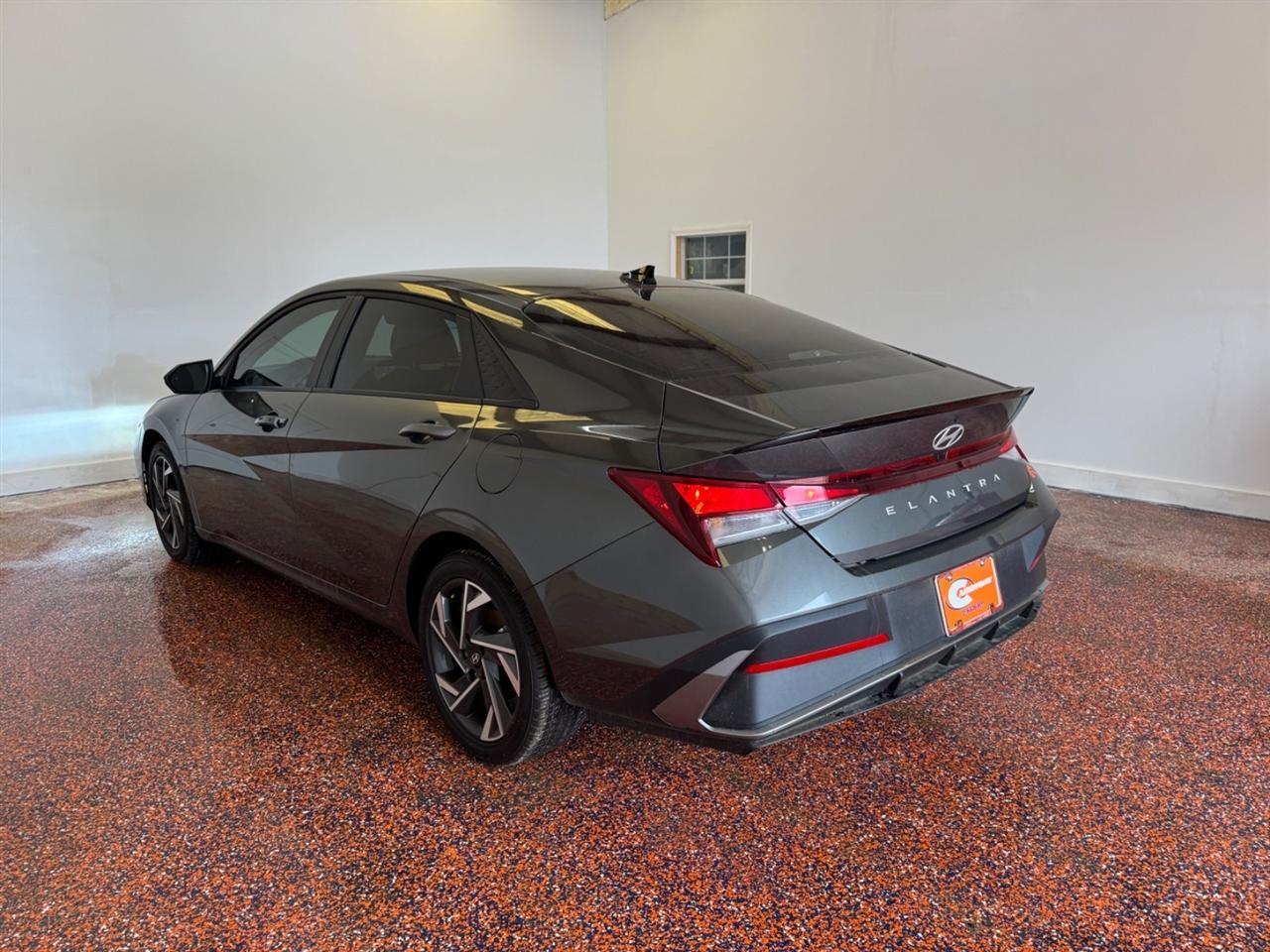 Hyundai Elantra SEL Sport IVT 2025